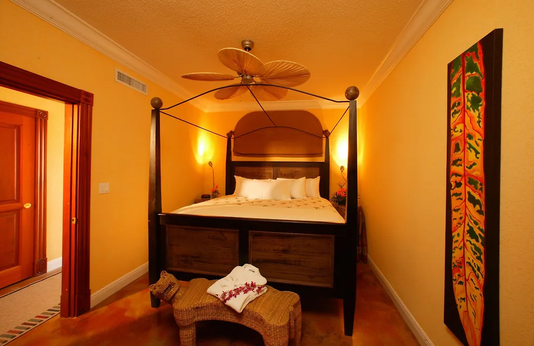 Pelican Bay Hotel-1